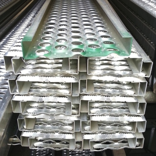 Channel grating